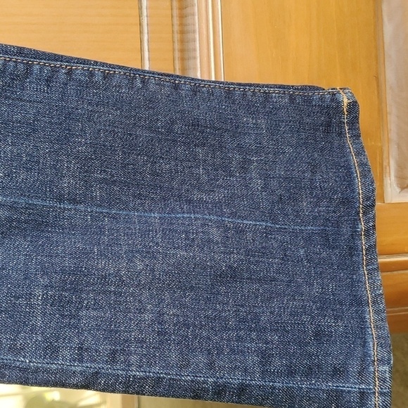 Old Navy The sweetheat jeans JClassic rise. Boot-cut stretch. Size 8. - Picture 4 of 10